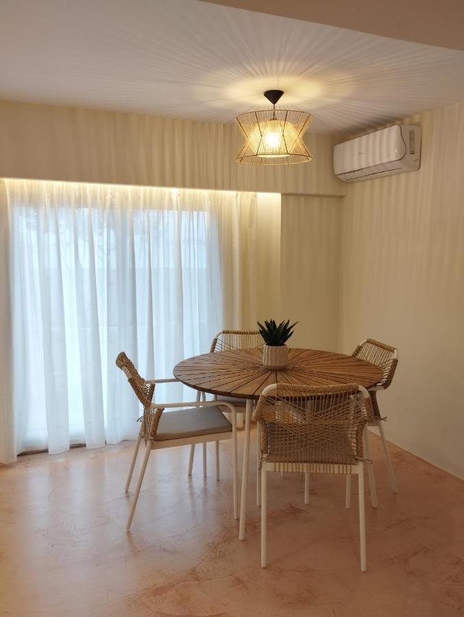 Dolphins Apartment Corinth Bagian luar foto